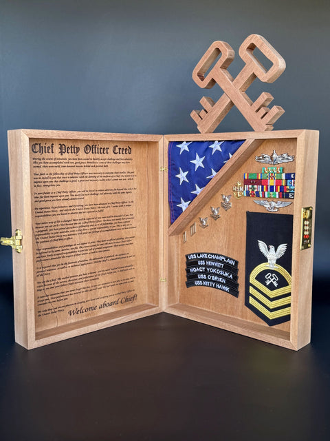 Military Memorabilia/Retirement Gifts